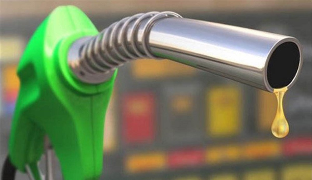 पेट्रोल ,डिजेल र मटितेलको मूल्य लिटरमा १०-१० रुपैयाँले घट्यो